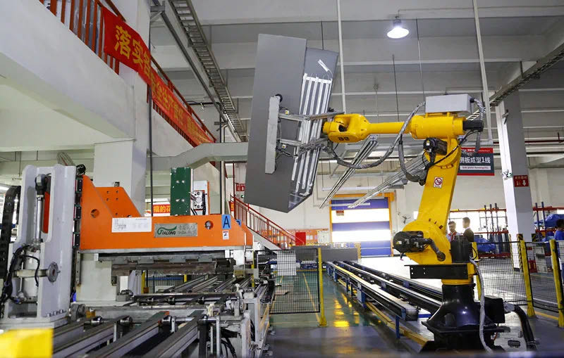 南頭家電基地精準(zhǔn)施策，保障企業(yè)穩(wěn)復(fù)產(chǎn)